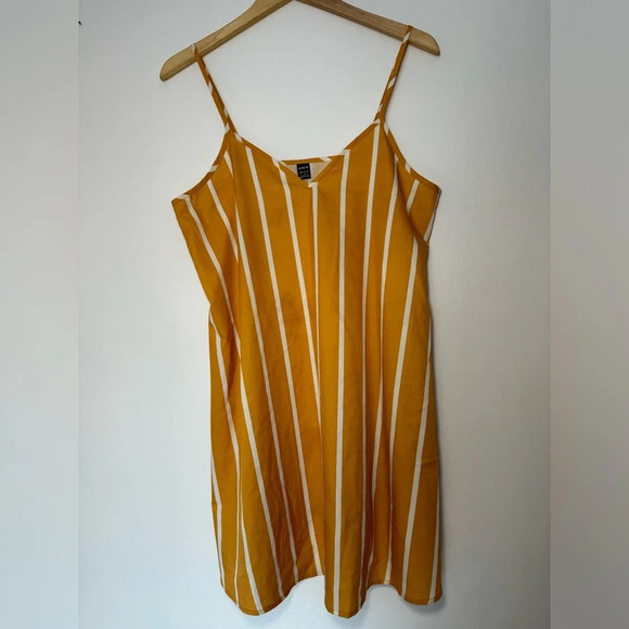 SHEIN maternity striped Cami Dress Yellow size S (US4) - Picture 5 of 8
